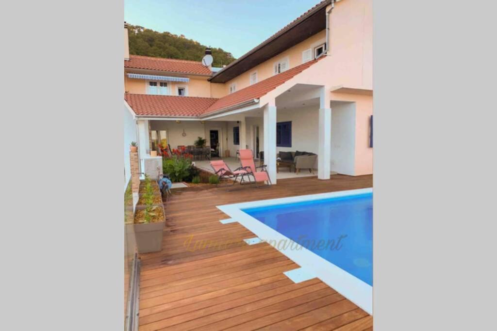 Seaview Pool Apartment-Lumiere, Island Hvar-Gdinj المظهر الخارجي الصورة